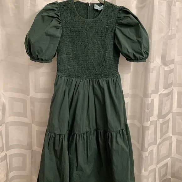 Tuckernuck green Sussex dress size Small - Picture 4 of 7